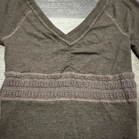 Abercrombie and Fitch Vintage Girls  brown color tops - Picture 6 of 11